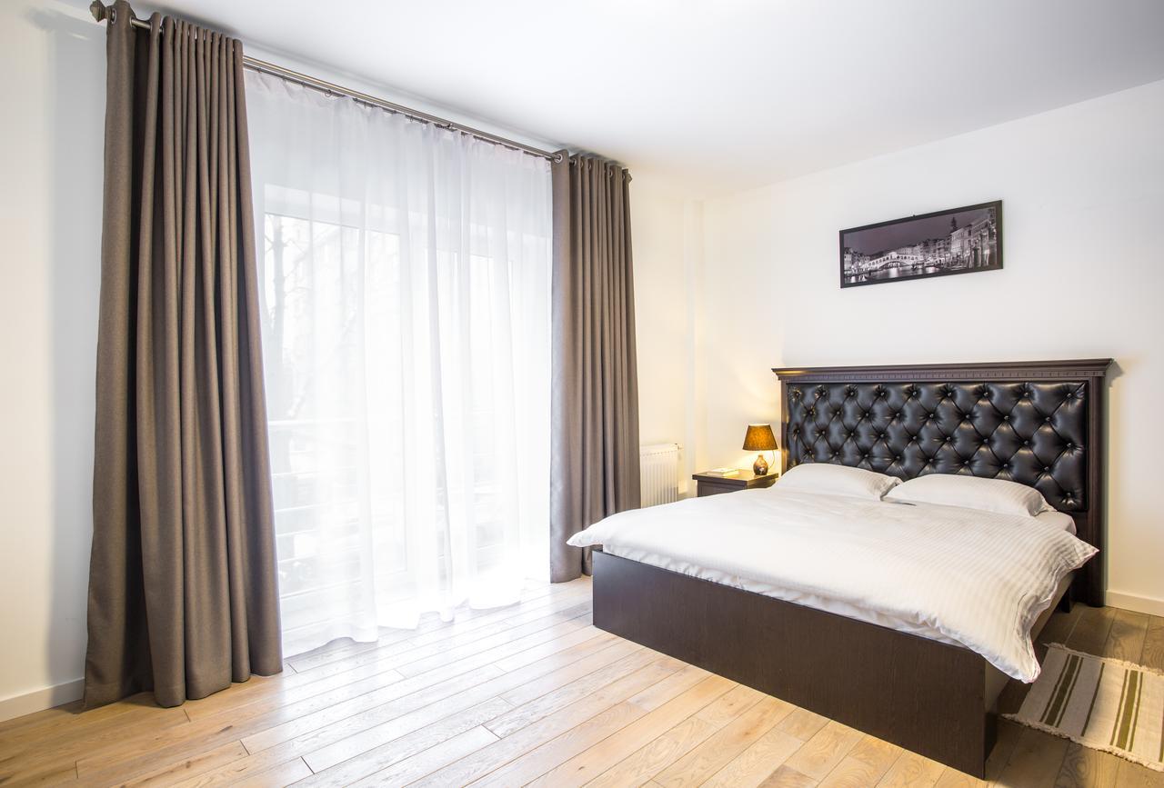Elite Apartments Lviv Bagian luar foto